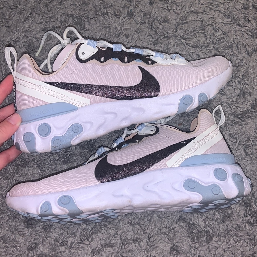 nike react running shoe - size 7